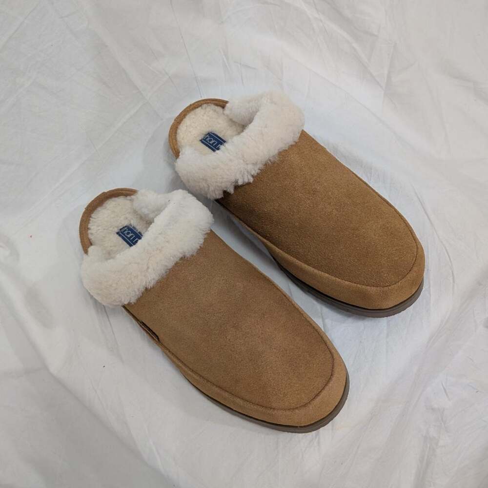 Hari Mari Tia tan suede shearling lined slippers size 8 women’s